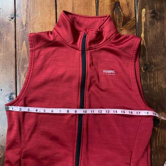 Men's Running Room Fit-Wear Athletic Small Red Full Zip 100% Polyester Vest EUC - Picture 10 of 10